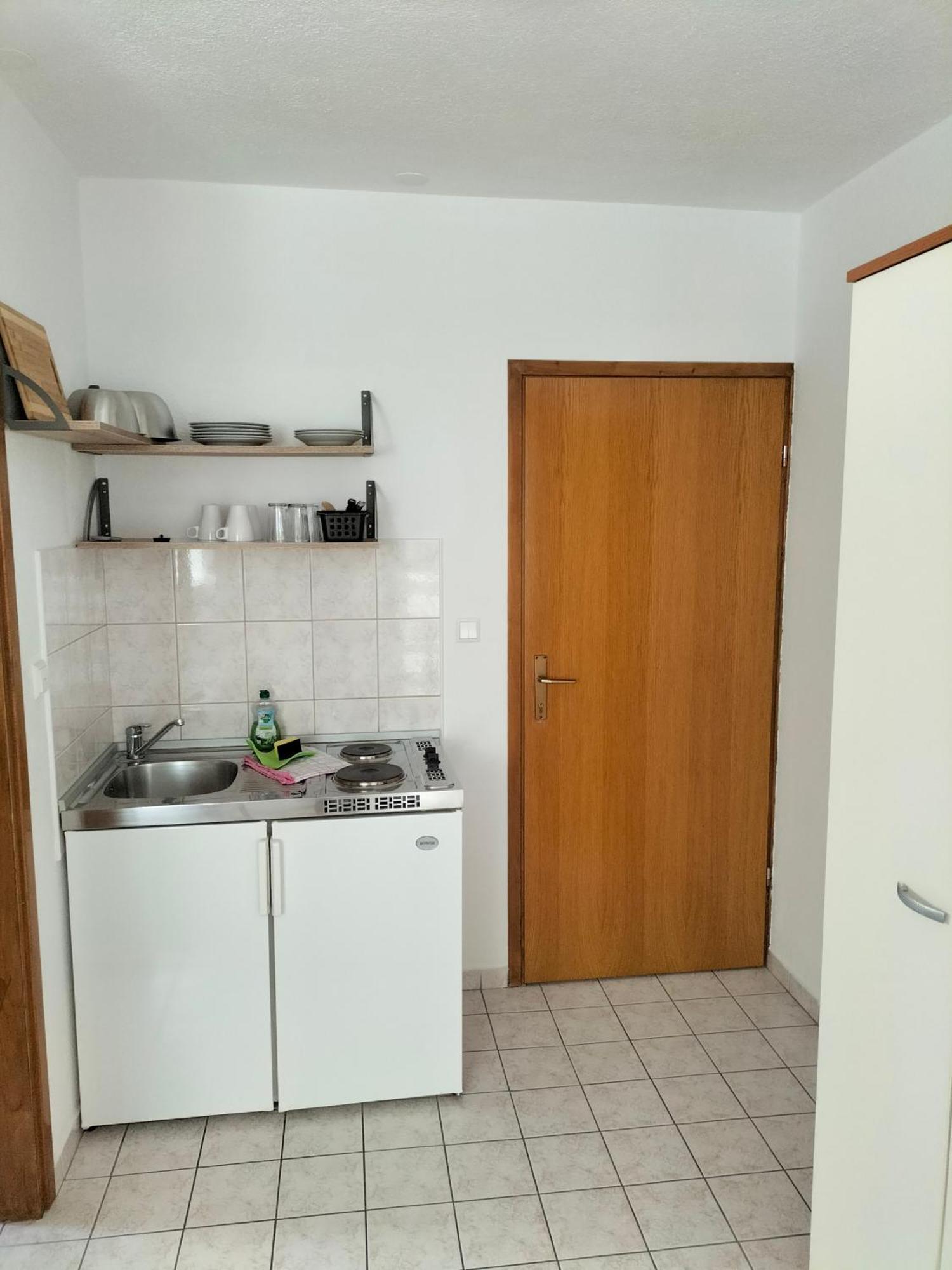Studie-Apartment In Makarska, Kroatien Exterior foto